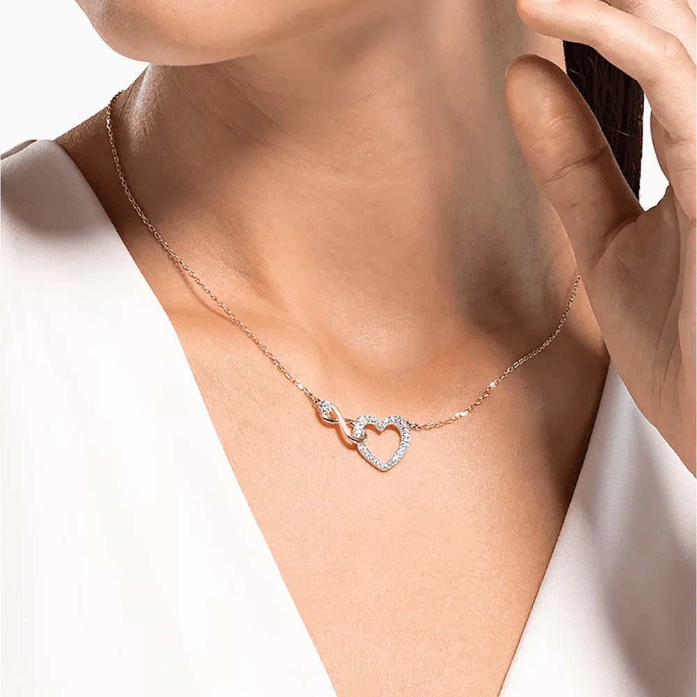 COLLAR INFINITY LOVE™